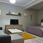 Irina Apartments